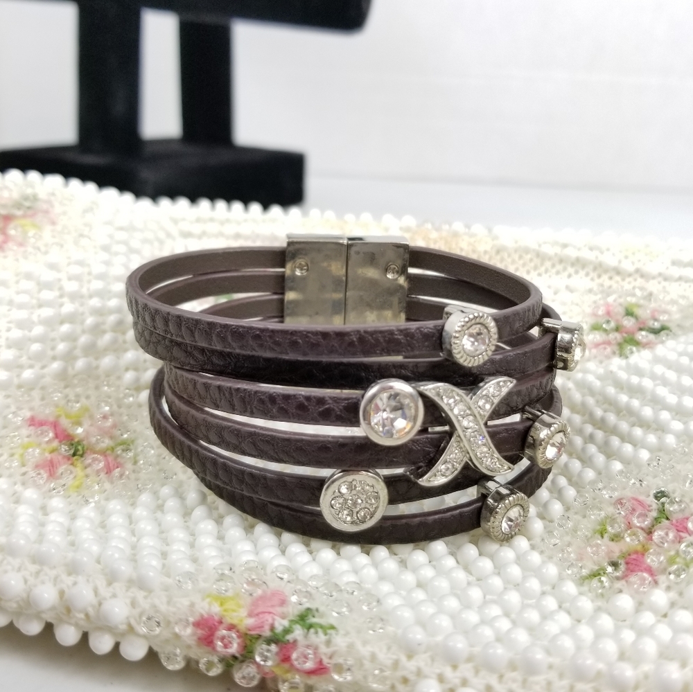 Cuff Bracelet Magnetic Snap